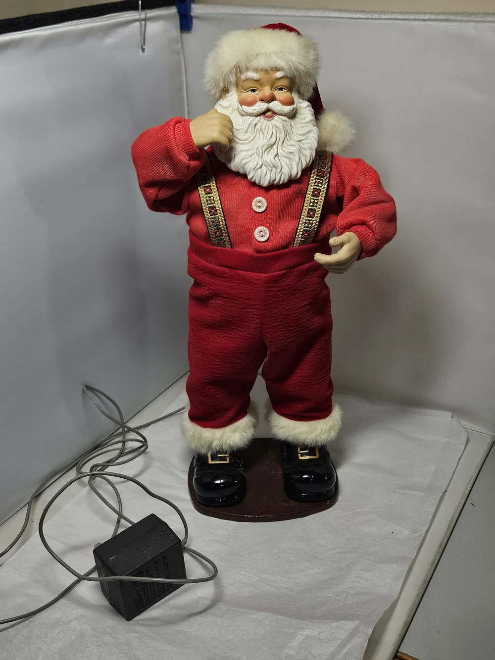 Musical Dancing Santa Claus Doll Christmas Decor.